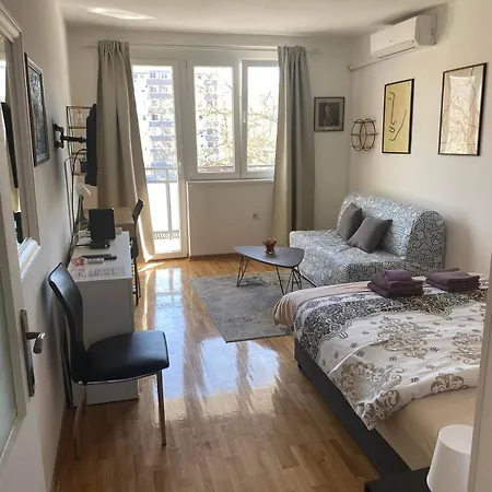 Bruno Place